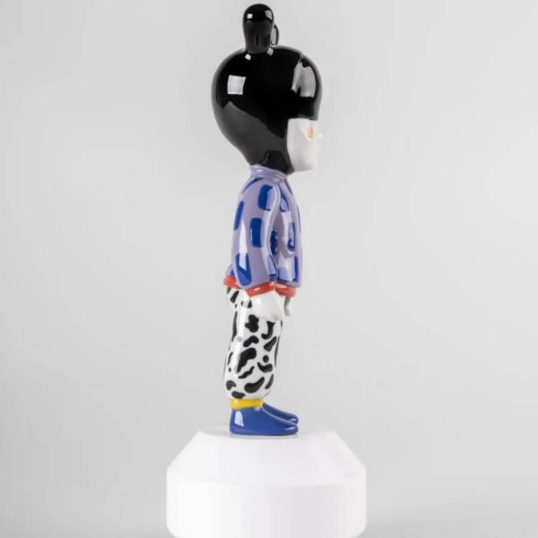 Скульптура Lladro The Guest by Camille Walala Гость маленькая