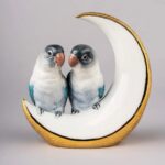 Скульптура Lladro Fly Me to The Moon Унеси меня на Луну с золотым блеском
