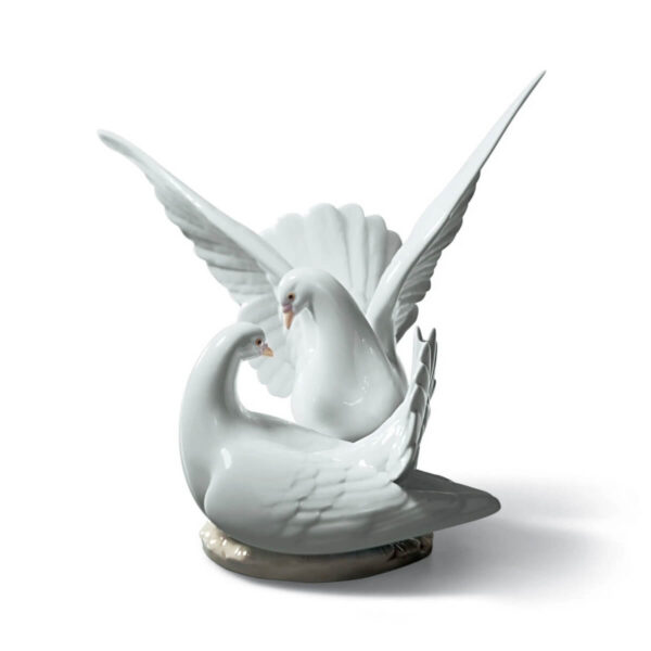 Скульптура Lladro Love Nest Любовное гнездышко