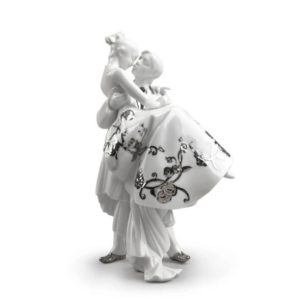 Скульптура Lladro The Happiest Day Самый счастливый день с серебристым блеском
