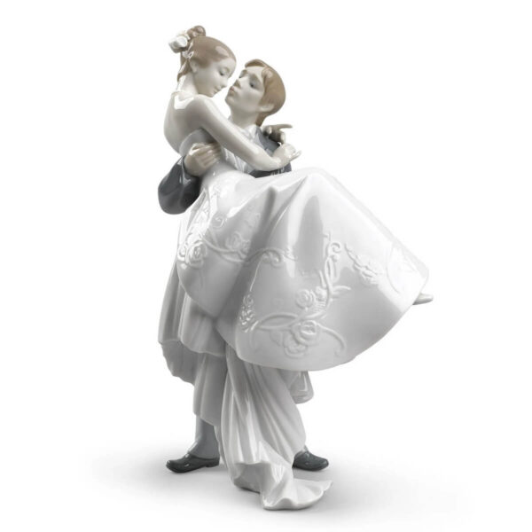 Скульптура Lladro The Happiest Day Самый счастливый день светлая