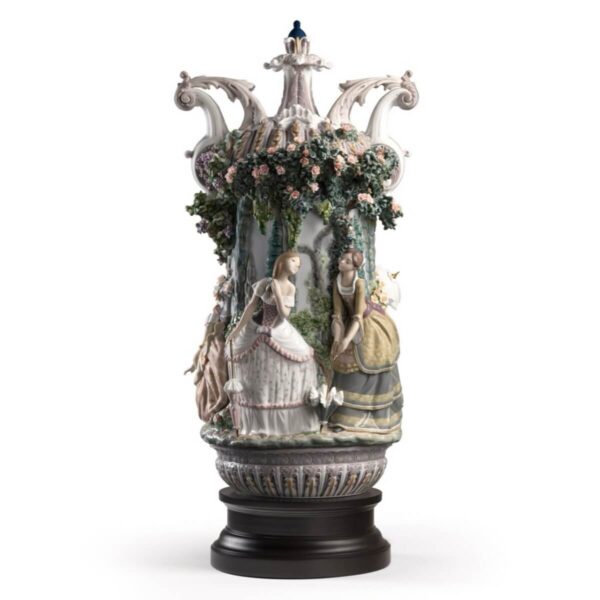 Ваза Lladro Ladies from Aranjuez Дамы из Аранхуэса
