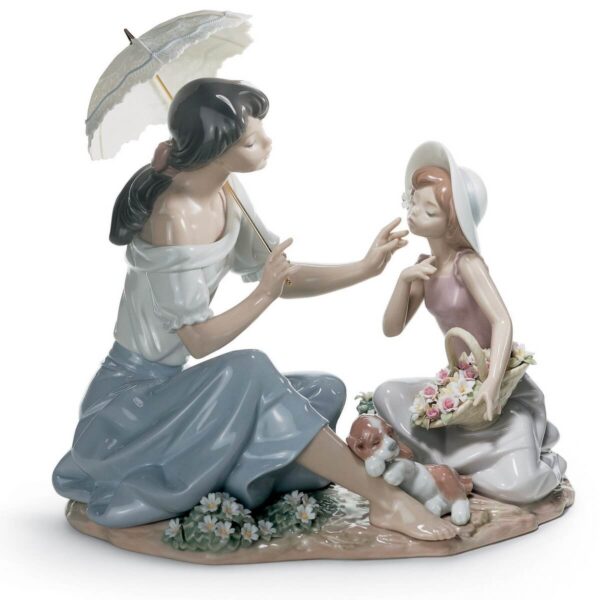 Скульптура Lladro As Pretty As A Flower Прекрасна, как цветок