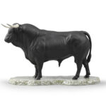 Скульптура Lladro Spanish Bull Испанский бык