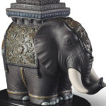 Настольная лампа Lladro Siamese Elephant Сиамский слон