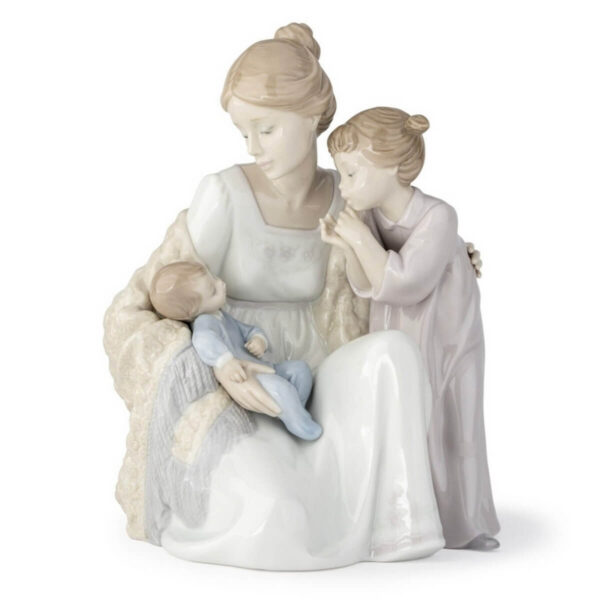 Скульптура Lladro Welcome to The Family Добро пожаловать в нашу семью