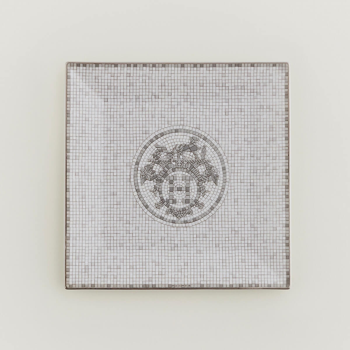 Тарелка квадратная Hermès Mosaique au 24 platinum №3 Тарелка квадратная Hermès Mosaique au 24 platinum №3